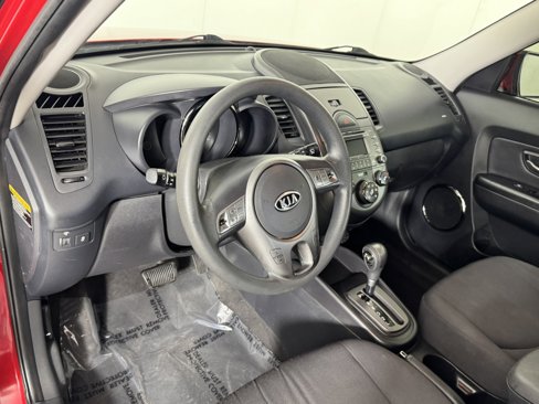 Used 2010 Kia Soul + w/ Audio Pkg image 16
