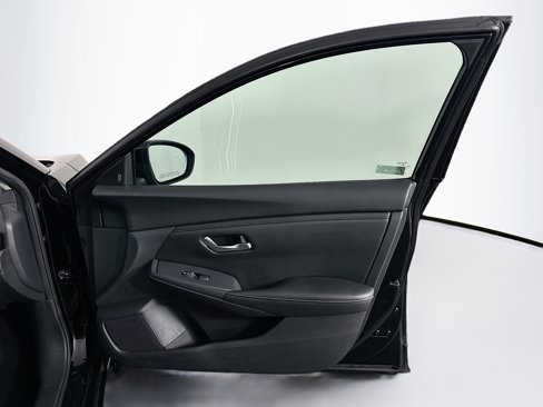 Used 2024 Nissan Sentra SV image 29