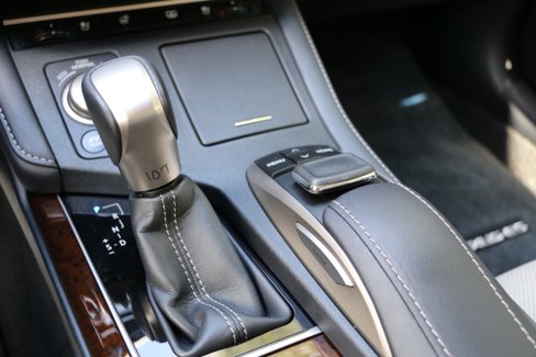 Used 2016 Lexus ES 300h image 26