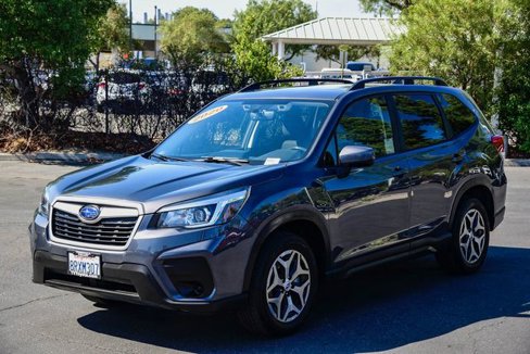 Used 2020 Subaru Forester Premium image 3