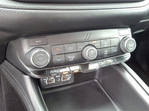 Used 2021 Dodge Durango SXT image 18