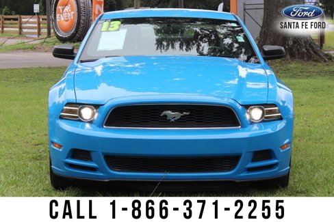 Used 2013 Ford Mustang Coupe image 3