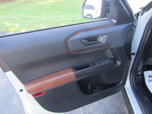 Used 2021 Ford Bronco Sport Outer Banks image 16