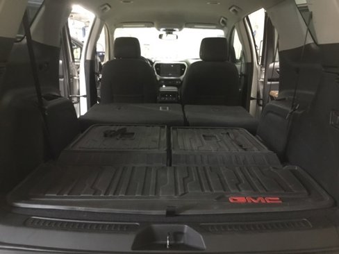 Used 2019 GMC Acadia SLE w/ LPO, Floor Liner Package image 44