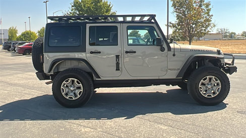 Used 2017 Jeep Wrangler Unlimited Rubicon w/ Cold Weather Group image 2