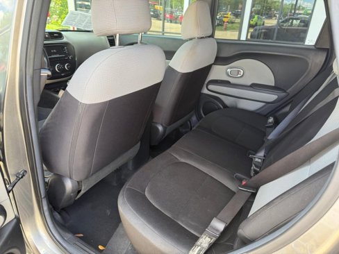 Used 2017 Kia Soul image 12