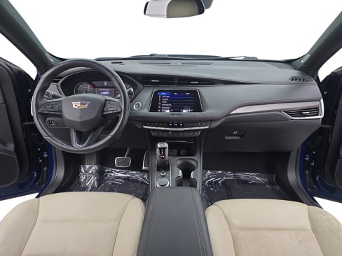 Used 2019 Cadillac XT4 Sport image 9