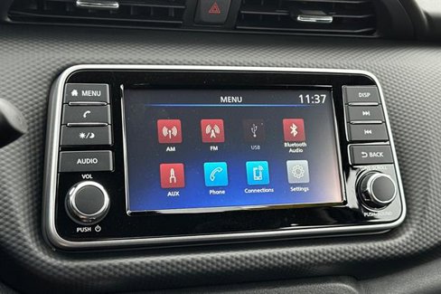 New 2025 Nissan Kicks Play S image 20