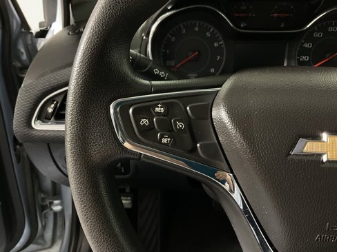 Used 2017 Chevrolet Cruze LT w/ Convenience Package image 20