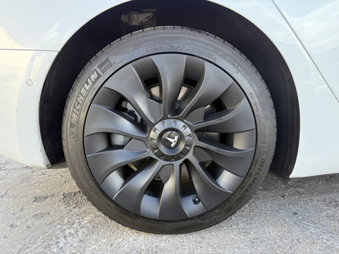 Used 2020 Tesla Model 3 Standard Range Plus image 16