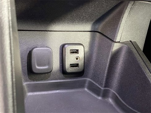Used 2018 Chevrolet Volt LT w/ Comfort Package image 21