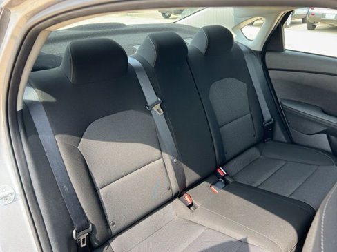 Used 2022 Kia Forte LXS image 21