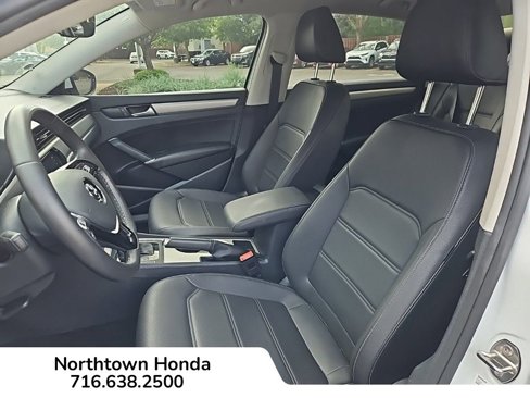 Used 2022 Volkswagen Passat 2.0T SE image 11