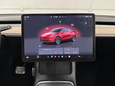 Used 2023 Tesla Model Y Long Range image 27