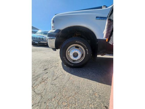 Used 2006 Ford F350 4x4 Regular Cab DRW Super Duty image 9