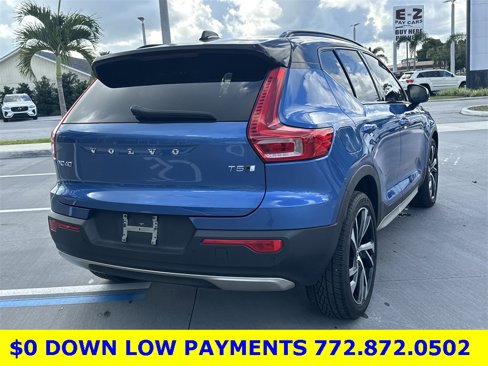 Used 2021 Volvo XC40 T5 R-Design image 6