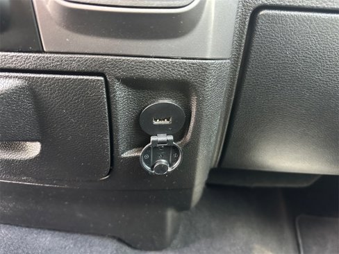 Used 2021 RAM 1500 Classic SLT image 27