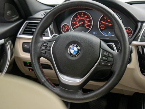 Used 2017 BMW 330e image 10