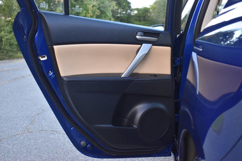 Used 2012 MAZDA MAZDA3 i Grand Touring image 11