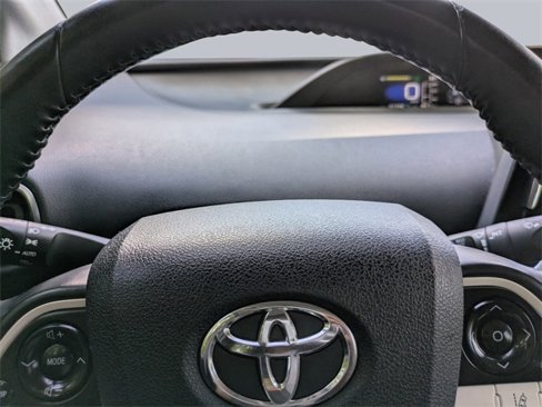 Used 2019 Toyota Prius Prime Premium image 31