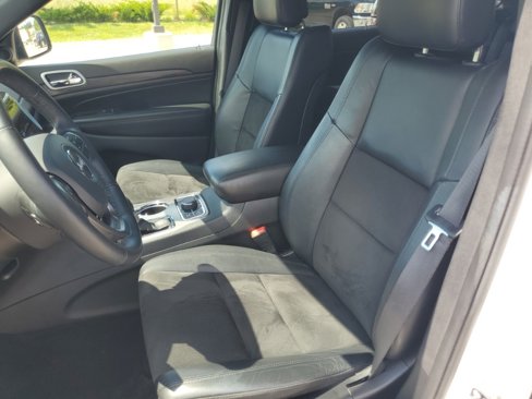 Used 2022 Jeep Grand Cherokee Laredo X image 29