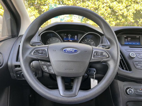 Used 2016 Ford Focus SE image 24