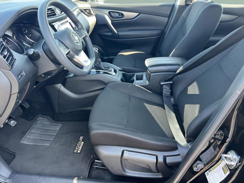 Used 2022 Nissan Rogue Sport S image 26