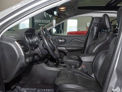 Used 2019 Jeep Cherokee Limited w/ Luxury Group image 7