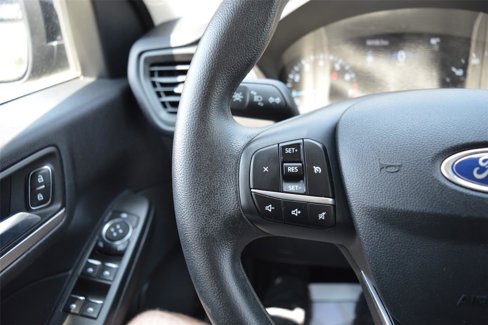 Used 2021 Ford Escape SE image 17