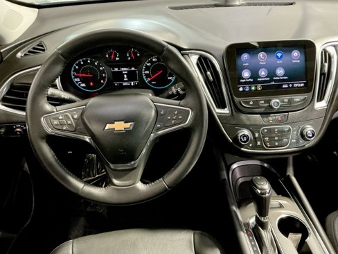 Used 2020 Chevrolet Malibu LT w/ Leather Package image 24