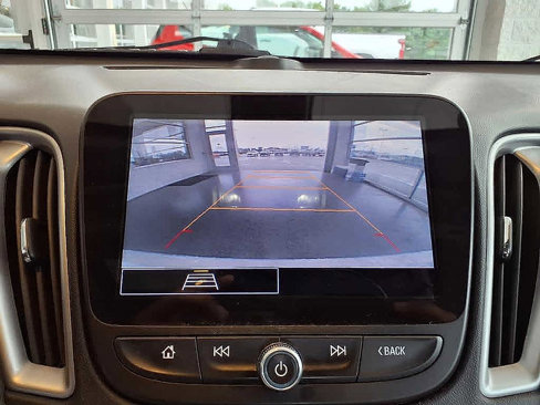 Used 2022 Chevrolet Malibu LT image 14
