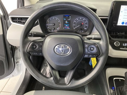 Used 2023 Toyota Corolla LE image 7