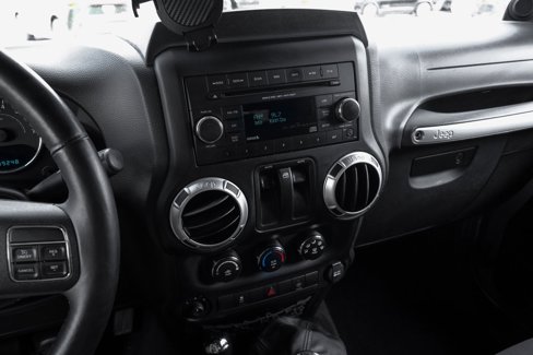 Used 2013 Jeep Wrangler Sahara w/ Dual Top Group image 22
