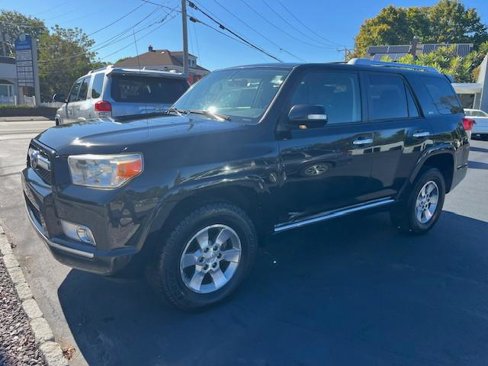 Used 2013 Toyota 4Runner SR5 image 2