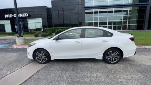 Used 2022 Kia Forte GT-Line image 25