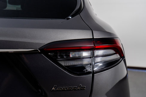 Used 2022 Maserati Levante GT image 13