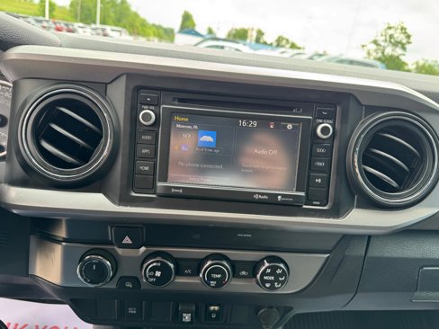 Used 2019 Toyota Tacoma SR image 23
