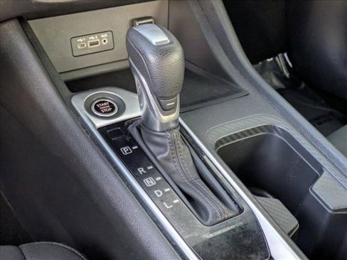 Used 2023 Nissan Sentra SV image 7
