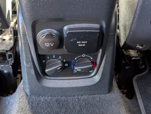 Certified 2023 Ford Transit Connect XLT image 16