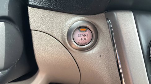 Used 2015 Nissan Sentra SV image 40