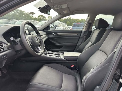 Used 2018 Honda Accord LX image 12