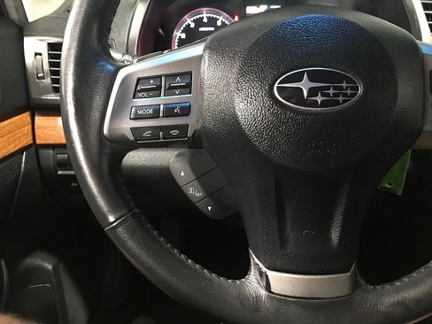 Used 2013 Subaru Outback 2.5i Limited w/ Moonroof Pkg image 24