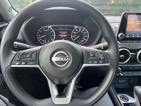 Used 2024 Nissan Sentra SV image 32
