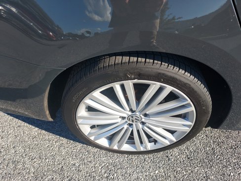 Used 2014 Volkswagen Passat 1.8T Sport image 11