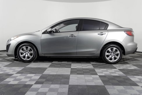 Used 2011 MAZDA MAZDA3 i Sport image 3