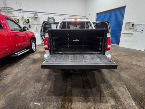 Used 2010 Ford Explorer Sport Trac XLT image 12