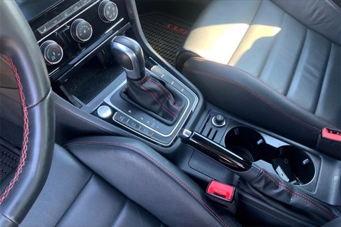 Used 2020 Volkswagen GTI SE image 17