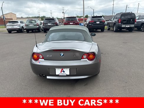 Used 2004 BMW Z4 2.5i image 4