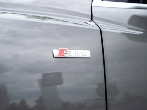 Used 2021 Audi Q3 2.0T Premium w/ Convenience Package image 13