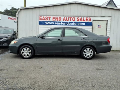 Used 2002 Toyota Camry LE image 2